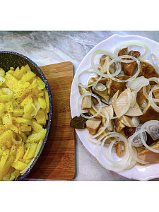 Превью Белый гриб маринованный