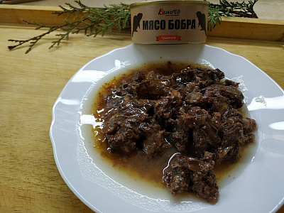 Превью Тушеное мясо бобра (тушенка из бобрятины)